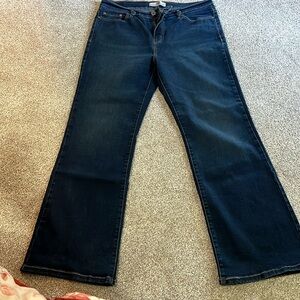 Levi bootcut jeans